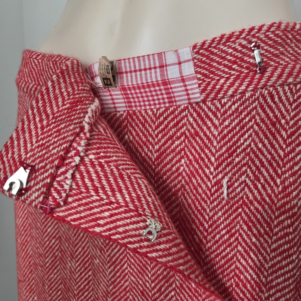 Vintage | Herringbone Tweed Cape and Skirt Set - Picture 13 of 14